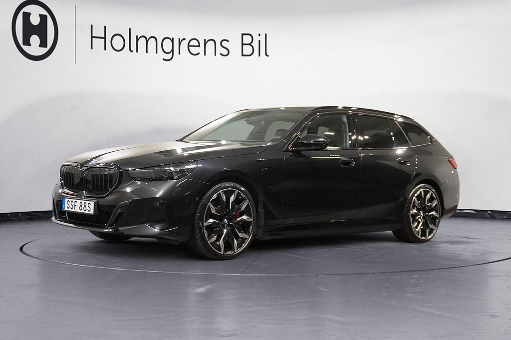 BMW 550e xDrive Touring M Sport Pro Business Ed Drag DA Pro B W