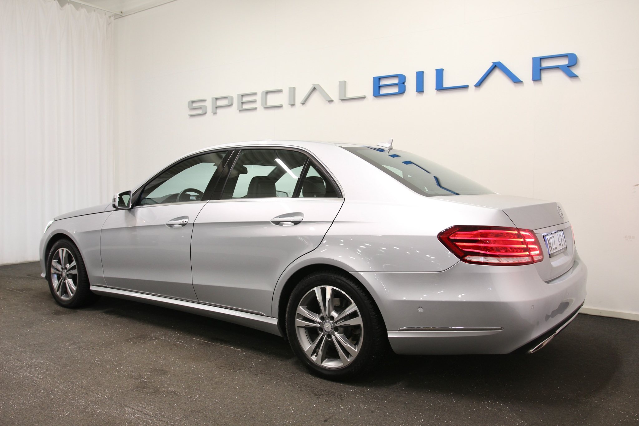 Mercedes-Benz E 2014, photo 3/42