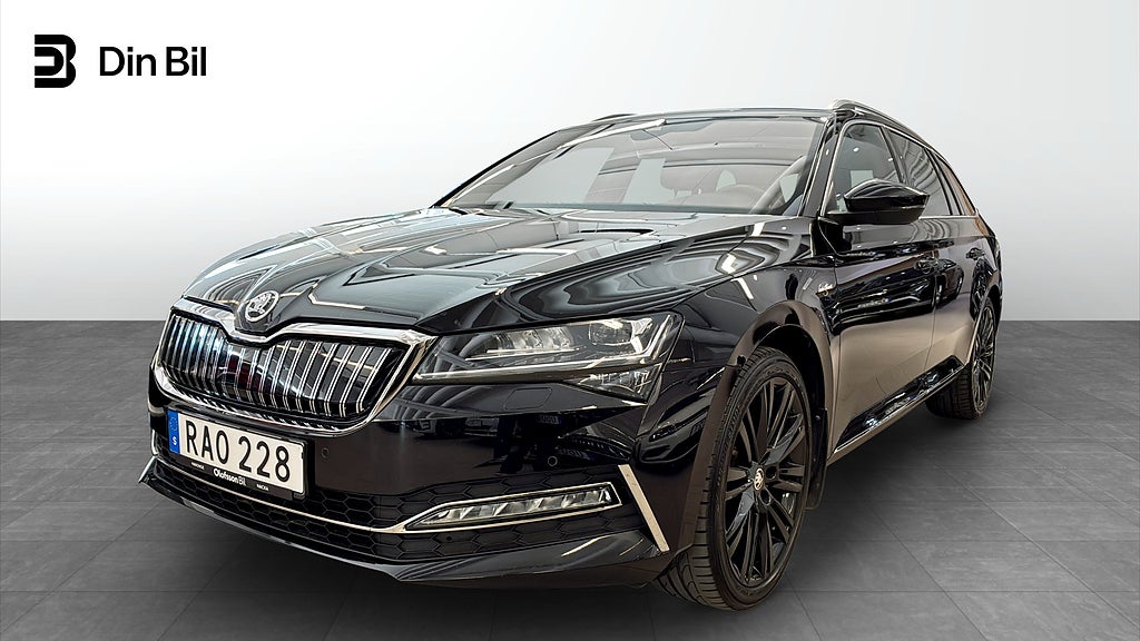 Skoda Superb Combi L&K 1,4 TSI iV 218 hk DSG | Panorama