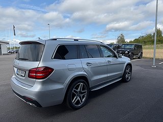 SUV Mercedes-Benz GLS 3 av 17