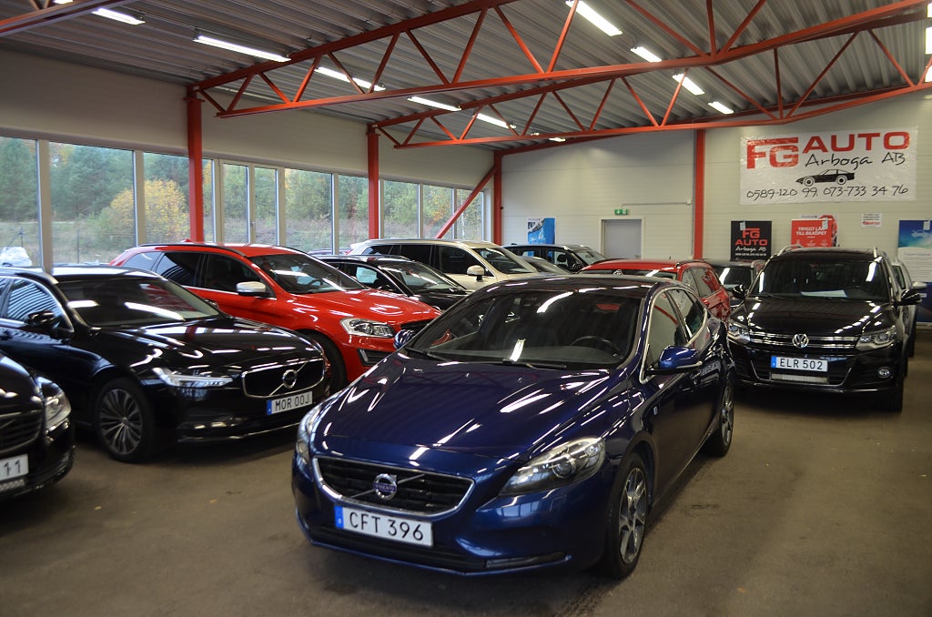 Volvo V40 D3 Ocean BE Pro 150 hk Pano Navi Kamrem Bytt