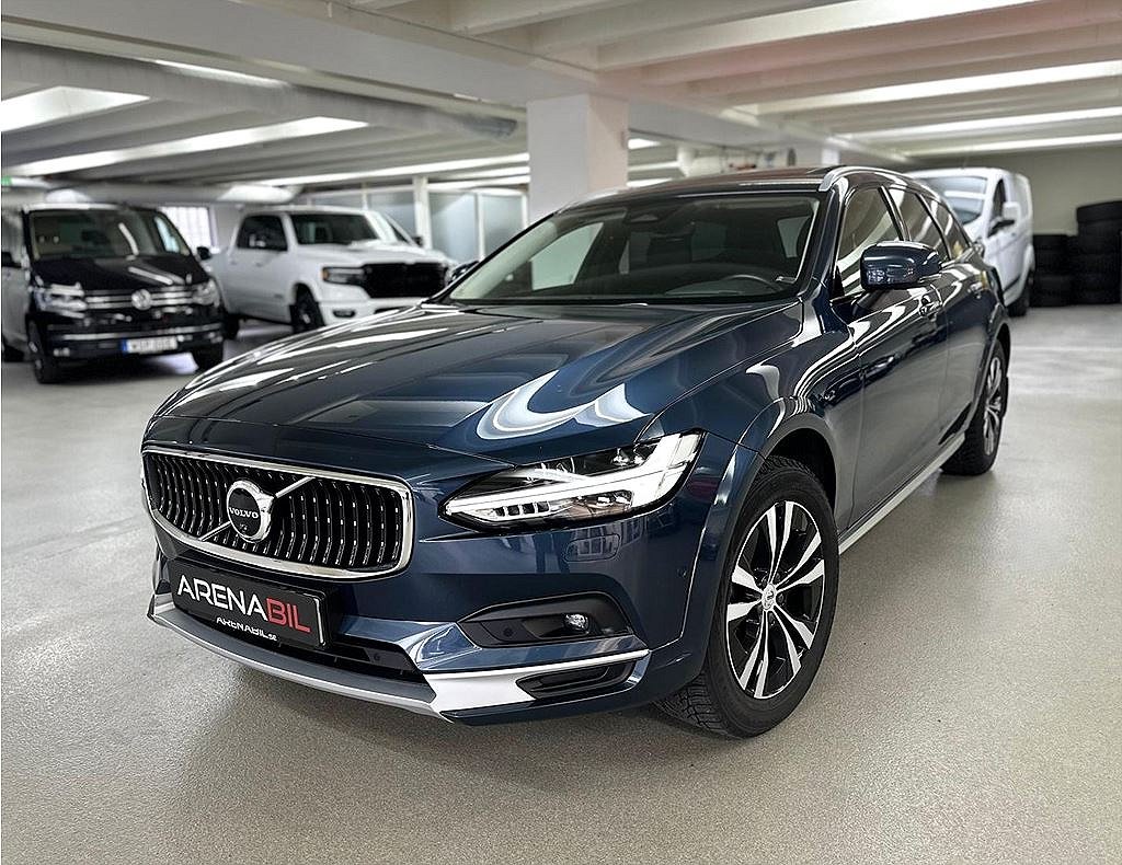 Volvo V90 Cross Country B4 AWD/ Panorama 360° H/K Drag MOMS