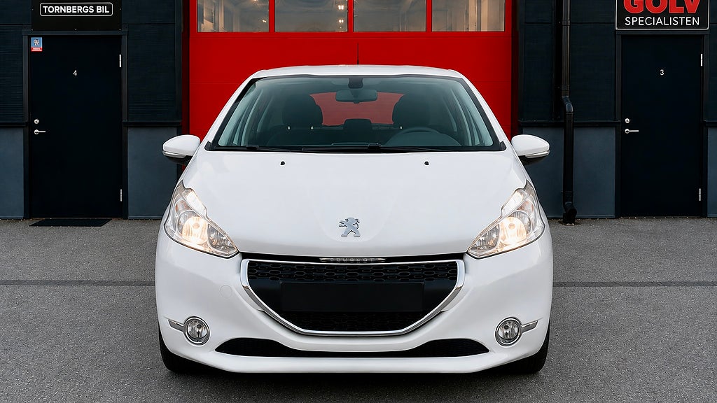 Peugeot 208 2014