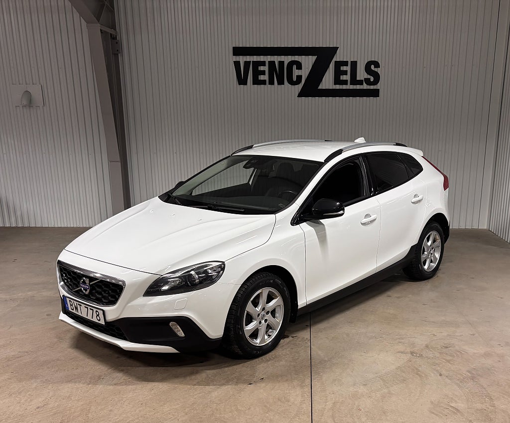 Volvo V40 Cross Country D2 Momentum Fullservad 