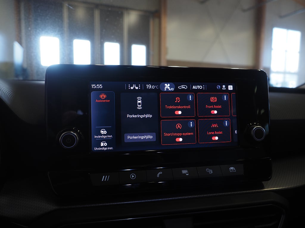 Seat Leon 1,0 TSI 110hk 5d Style Pluspaket Komfortpaket Cockpit 2021