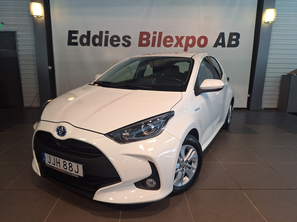 Toyota Yaris Hybrid CVT Active 116HK