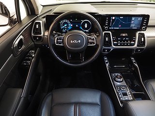 SUV Kia Sorento 16 av 24