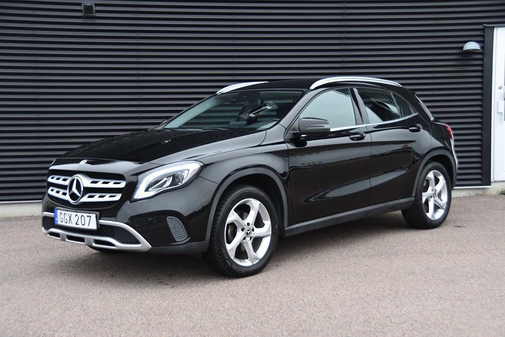 Mercedes-Benz GLA 200 7G-DCT Urban Line Dragkrok, Värmare Euro 6