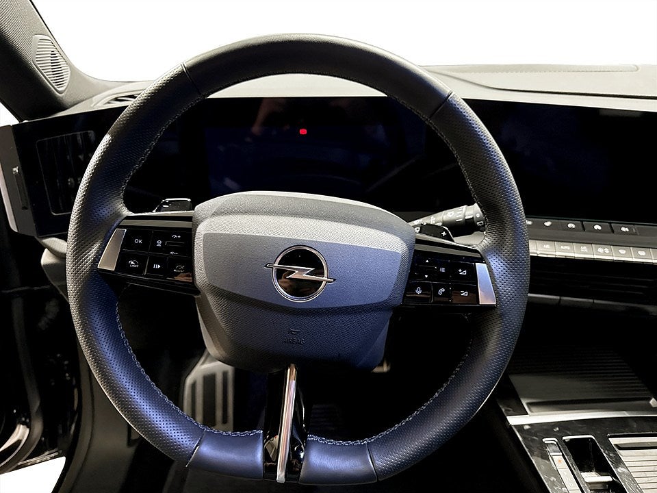 Bild på Opel Astra 5D GS 1.2 Turbo 130hk Aut - B-KAMERA, RATTVÄRME