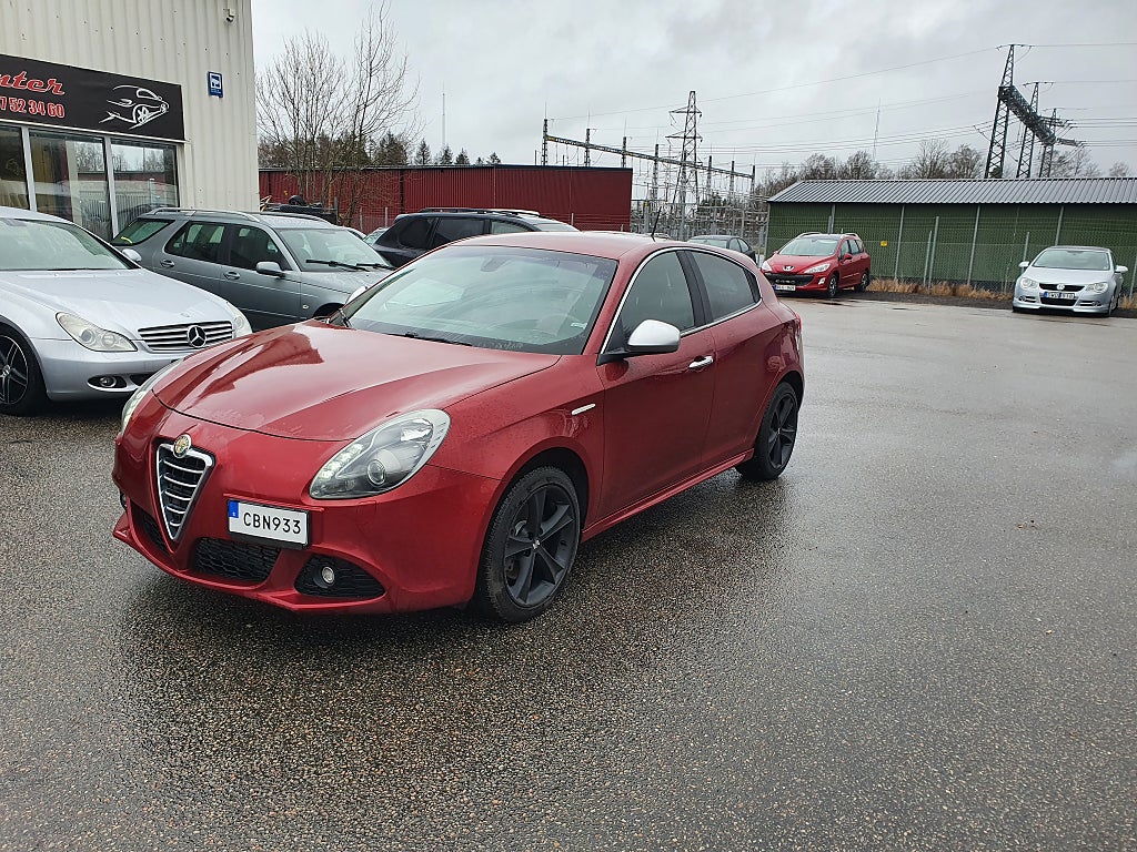 Alfa Romeo Giulietta 2.0 JTDM 16V Distinctive 140hk