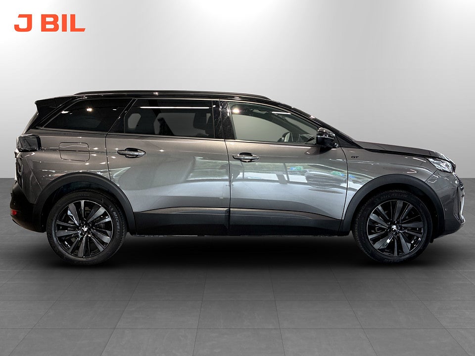 Bild på Peugeot 5008 GT 1.2 PT 130hk Aut 7-SITS B-KAMERA