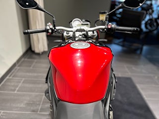 BMW S1000R / 3,45% Ränta! / Akrapovic / Dynamic /Farthållare / Värme