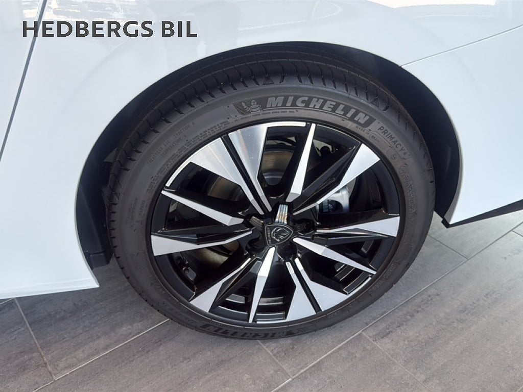 Peugeot 308 sw Hybrid 145 ALLURE SW thumbnail