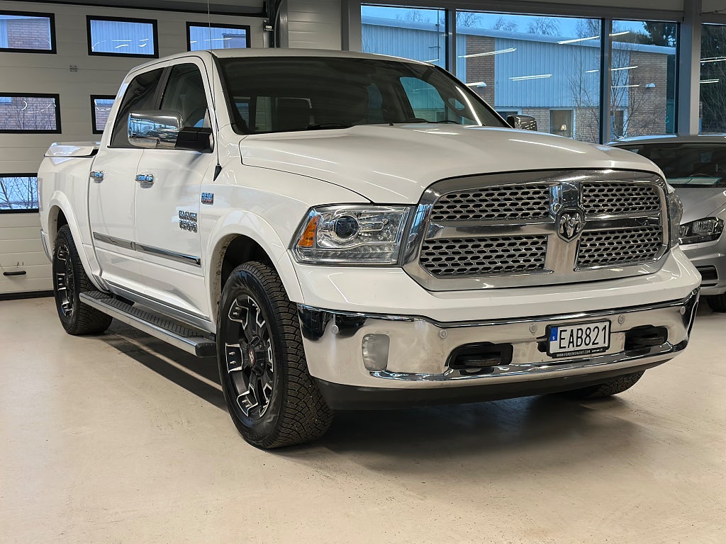 Dodge Ram 1500 Crew Cab 5.7 V8 HEMI 4x4 TorqueFlite 