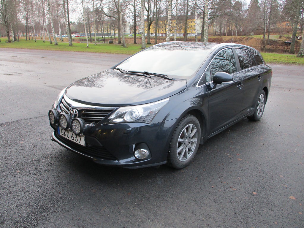 Toyota Avensis Kombi 1.8 Valvematic Multidrive S Edition 50 Euro 5