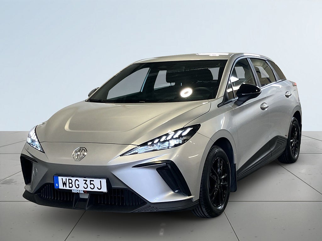 MG 4 Electric Standard Range 51 kWh värmare psens S&V-hjul
