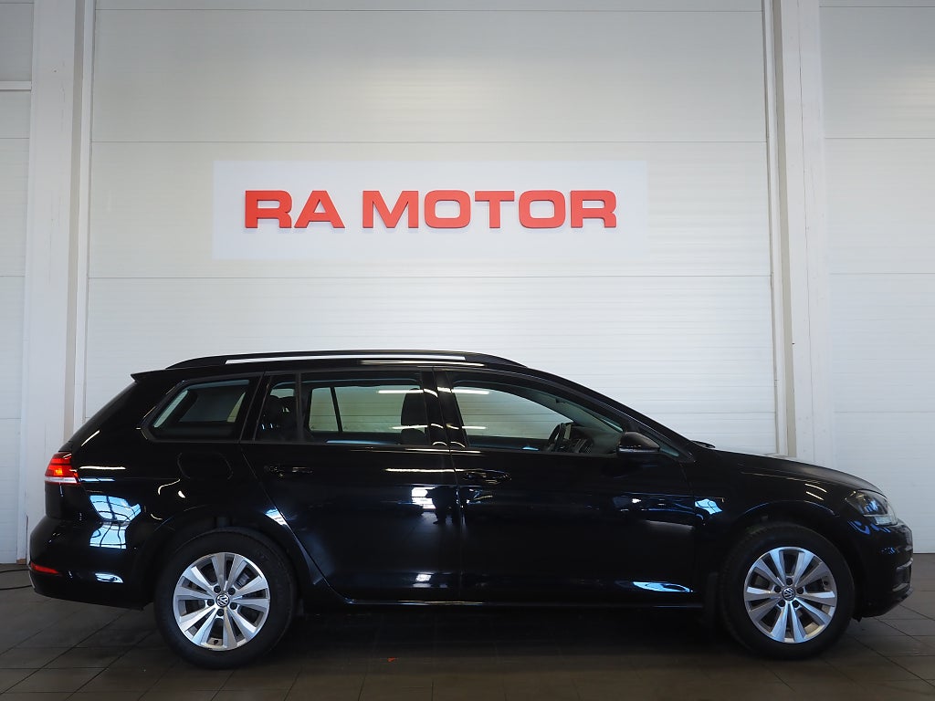 Volkswagen Golf Sportscombi 1.5 TSI 150hk DSG GT |Drag|Backkamera| 2020