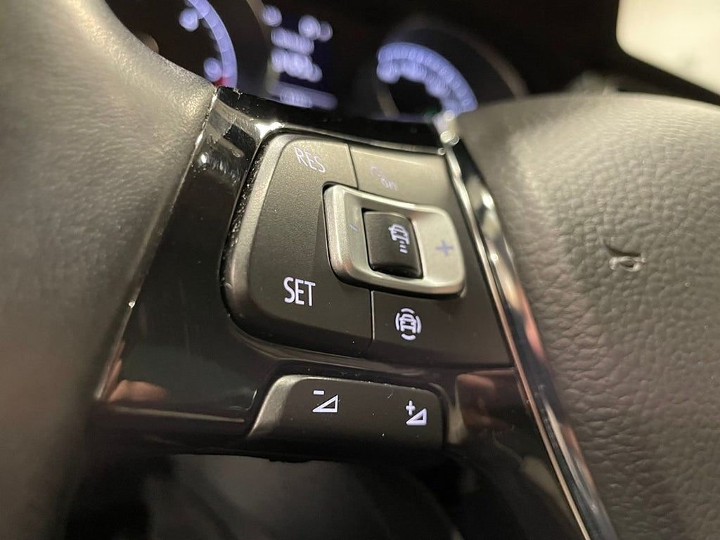 Volkswagen Golf Alltrack *V-Hjul/Drag/P-Värmare*