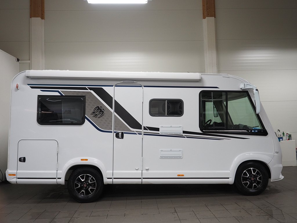 Knaus Van I 550 MF under 6m, 4 bäddar 2022