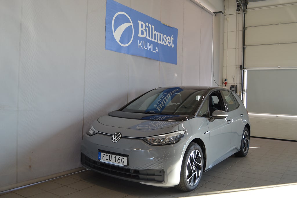 Volkswagen ID.3 Pro Performance 204hk Life Värmare V-hjul