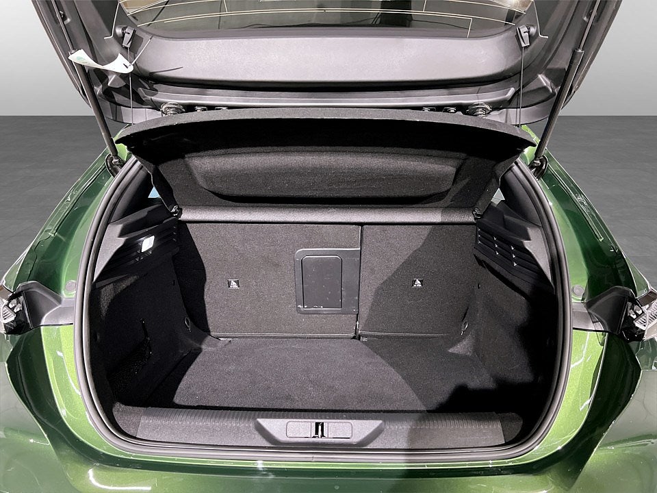 Bild på Peugeot 308 5D GT 1.2 PT 130hk Aut - B-KAMERA,NAV,CARPLAY