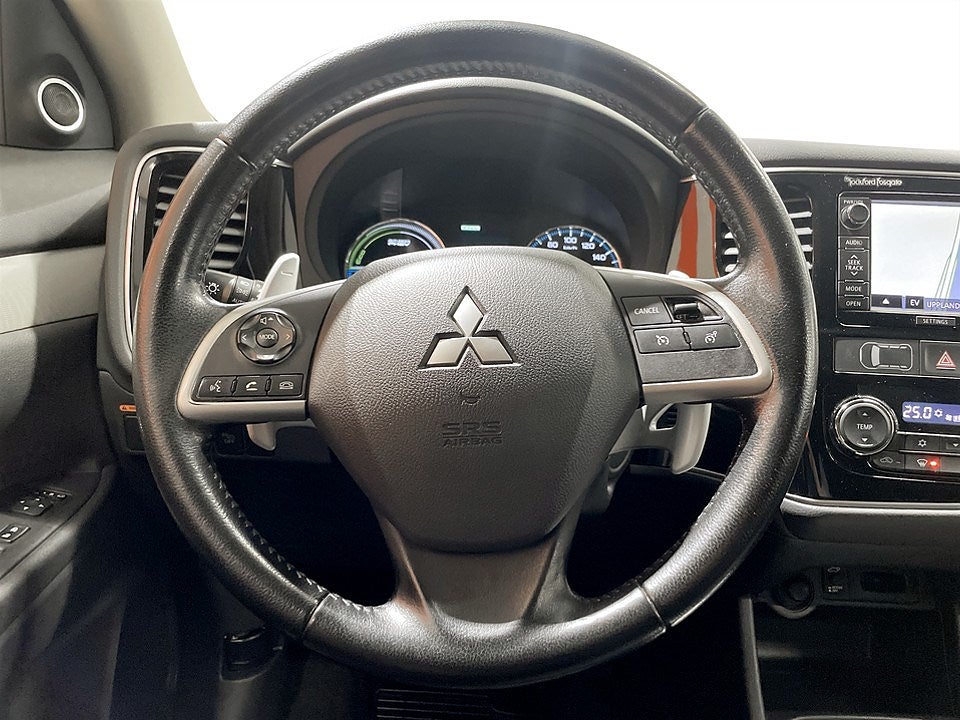 Bild på Mitsubishi Outlander Business PHEV 203 Aut 4WD - B-KAMERA, ELSTOL