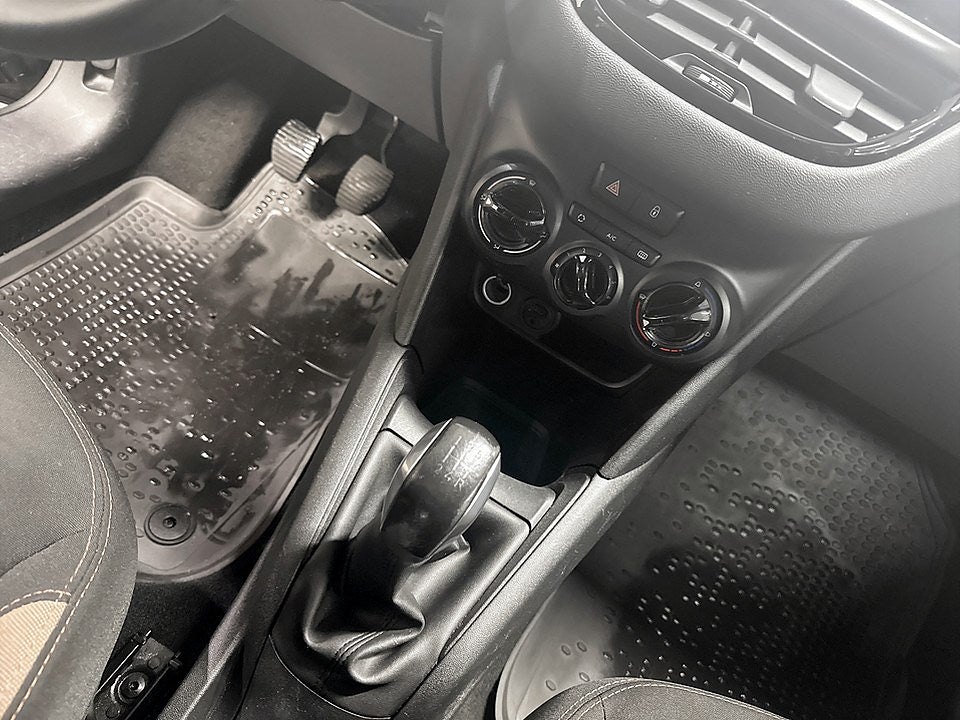 Bild på Peugeot 208 1.2 VTi 82hk - P-SENSORER BAK