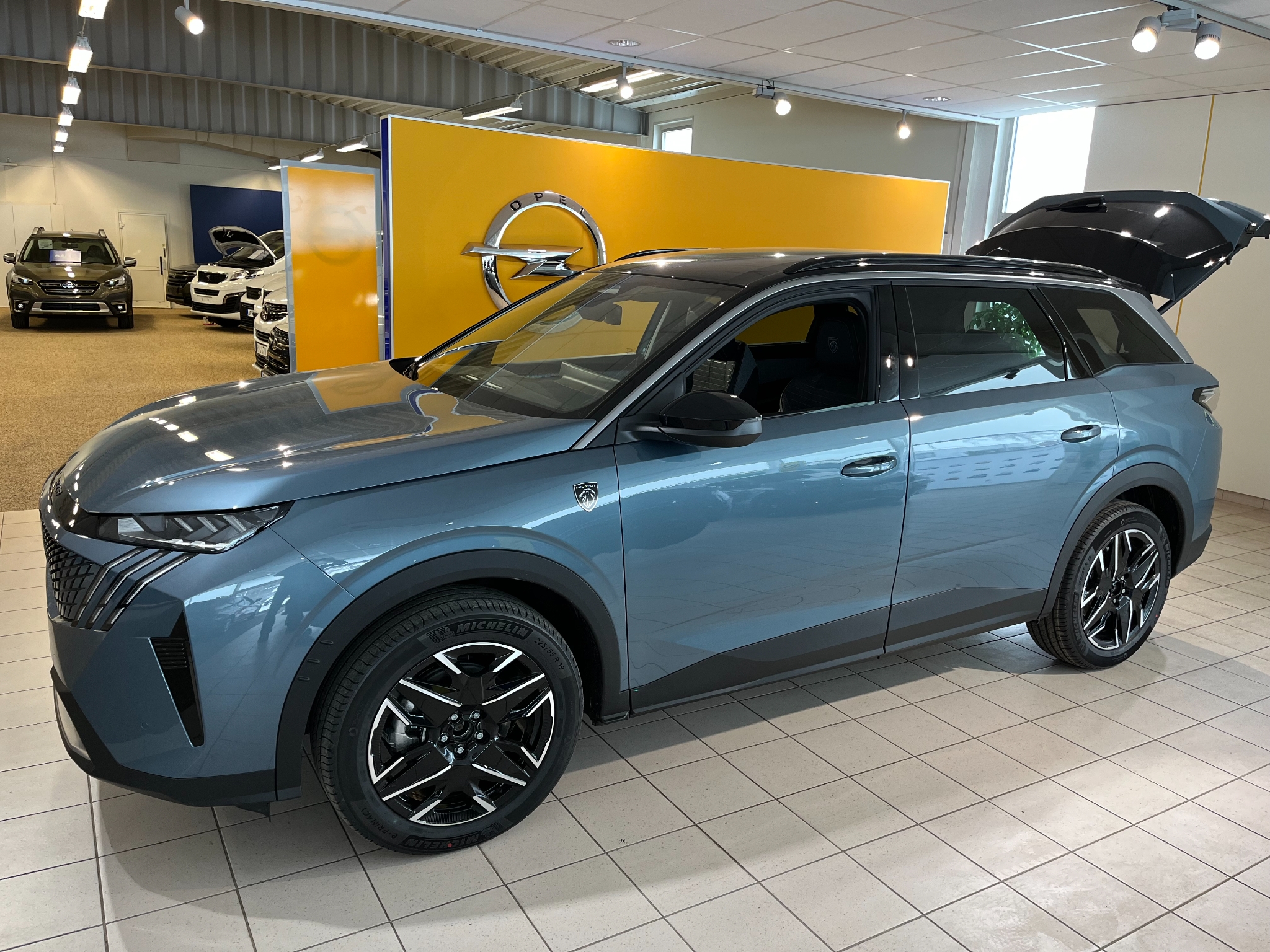 Peugeot 5008 HYBRID 136 ,GT , Aut 2025, bild 4/41