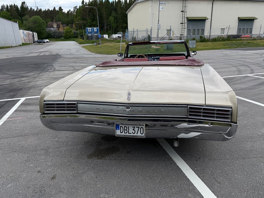 Oldsmobile Delta 88 Convertible 7.0 0kr insats 3516kr/mån