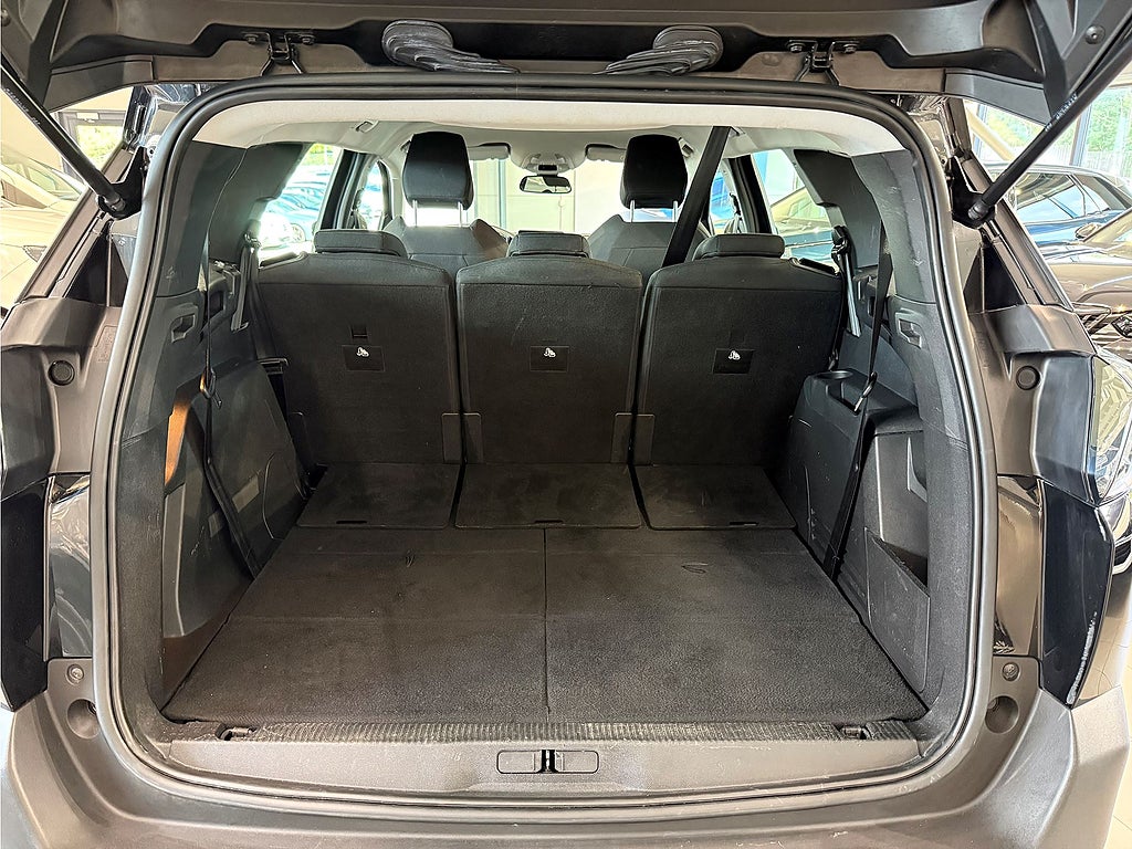 Bild på Peugeot 5008 Active Pack 1.2 PT 130hk - 7-SITS, B-KAMERA