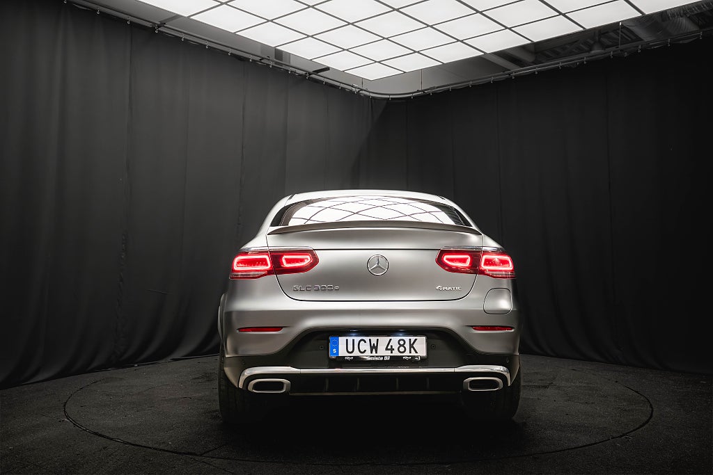 Mercedes-Benz GLC 300 e Coupé 4M AMG MAGNO PANO 20'' BUR 360° 1-ÄGARE MOMS