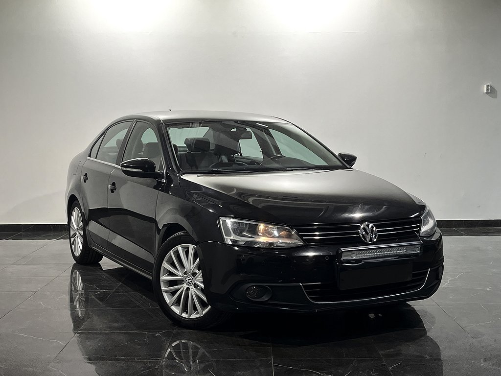 Volkswagen Jetta 2.0 TSI DSG ACC SKINN AUTO RÄNTEKAMPANJ 3.95 % SVENSK 200HK