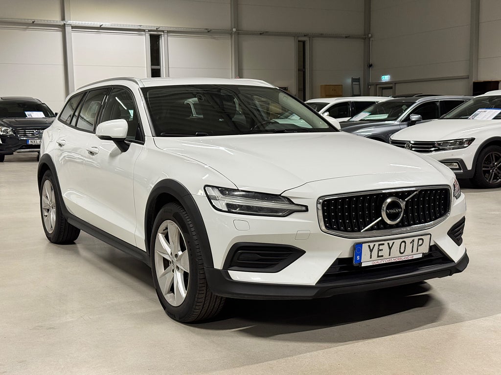 Volvo V60 Cross Country D4 AWD AUT DRAG KAMREM BYTT NY RUTA