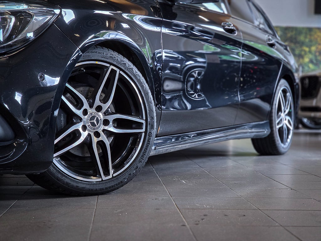 Mercedes-Benz CLA 180 Shooting Brake / AMG / Panorama / Backkamera / Drag