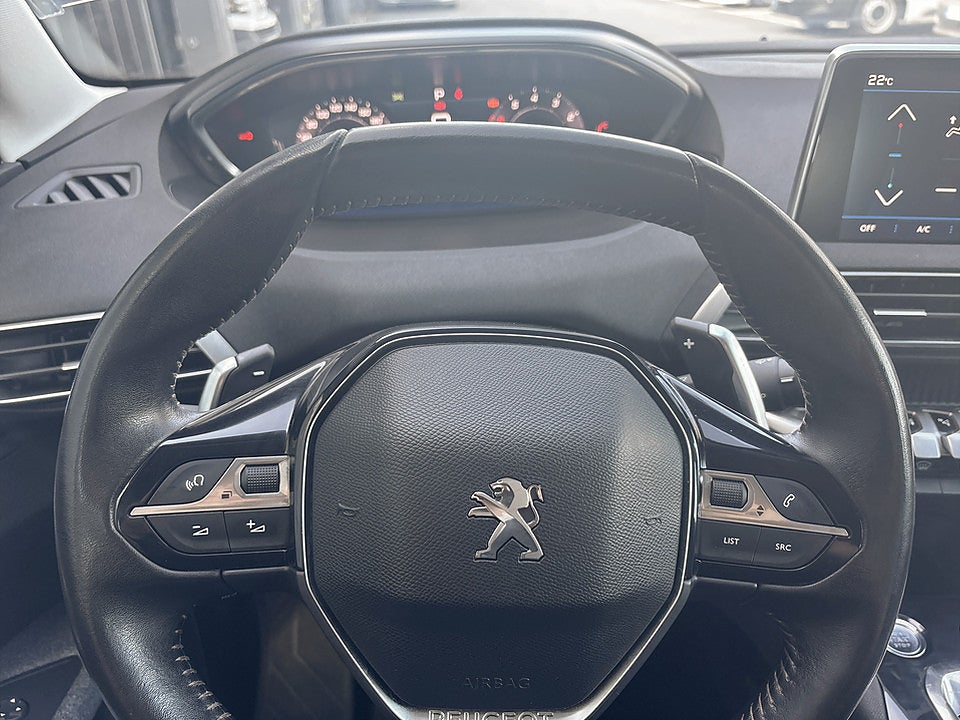 Bild på Peugeot 3008 Active Pack 1.2 PT 130hk Aut P-SENSORER NAVI