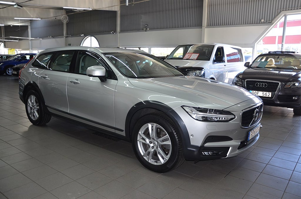 Volvo V90 Cross Country D4 AWD 190hk Inscription Pro