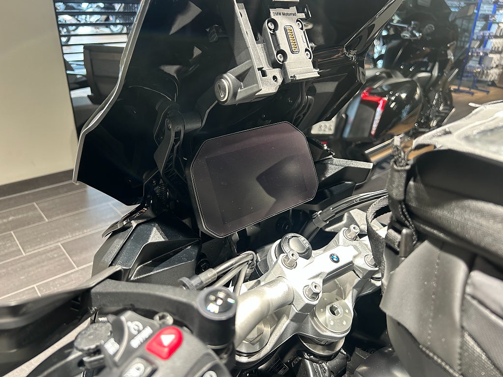 BMW F900XR 3,45%/Triple Black/Wunderlich/MRA/Fullutr.