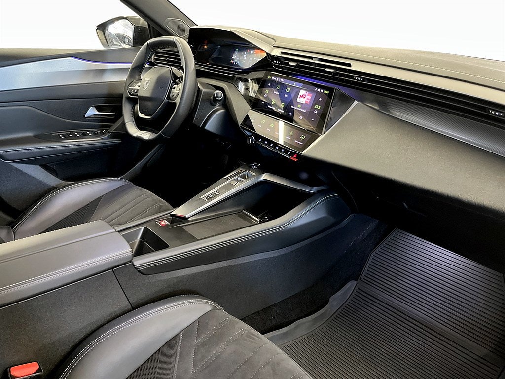 Bild på Peugeot 308 5D GT 1.2 PT 130hk Aut - B-KAMERA, CARPLAY, NAV