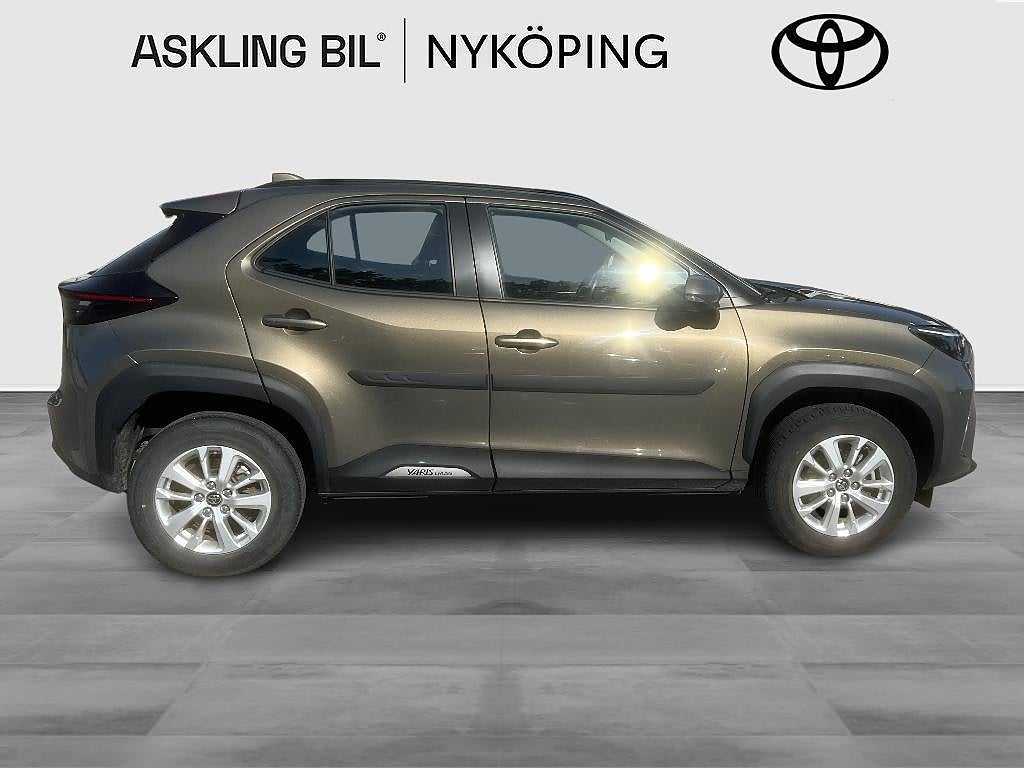 Toyota Yaris Cross 2023 - miniatyr 12