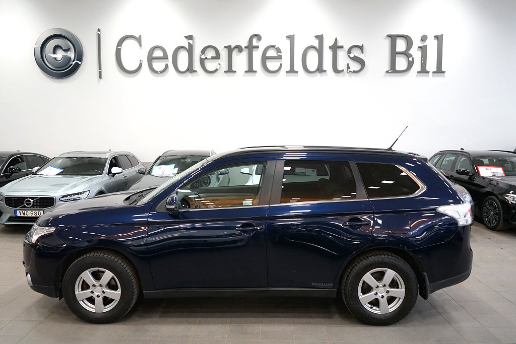 Mitsubishi Outlander 2.2 Di-D 4WD Business Drag Kamera M-Värmare 7-Sits SoV