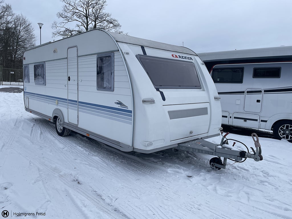 Adria Classica 613 UT Alde Värme Stor Toalett I Bak