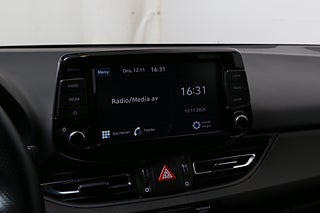 Halvkombi Hyundai i30 17 av 24