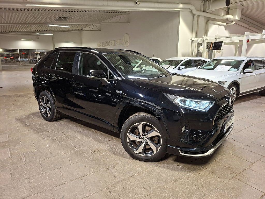 Toyota RAV4 Plugin Hybrid 306hk AWD Launch Edition Läder Drag 