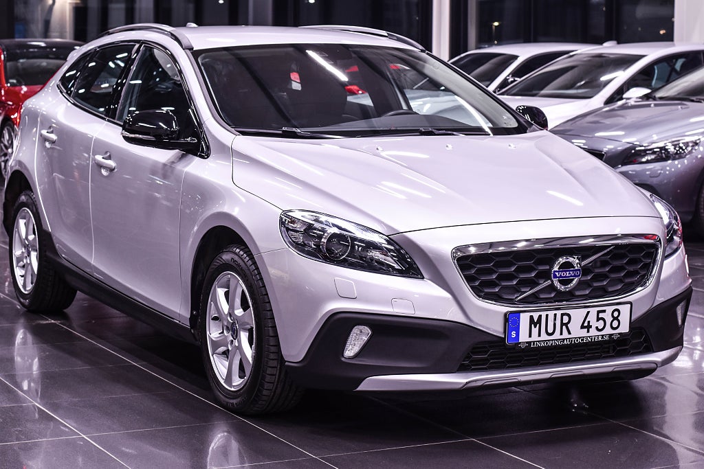 Volvo V40 Cross Country D2 Powershift Momentum Business Edition Euro 5|850Mil