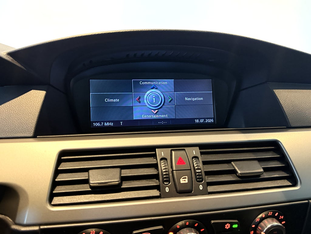 BMW 530i Sedan 258HK AUTOMAT 2-ÄGARE LÅGMIL SKINN HEAD-UP