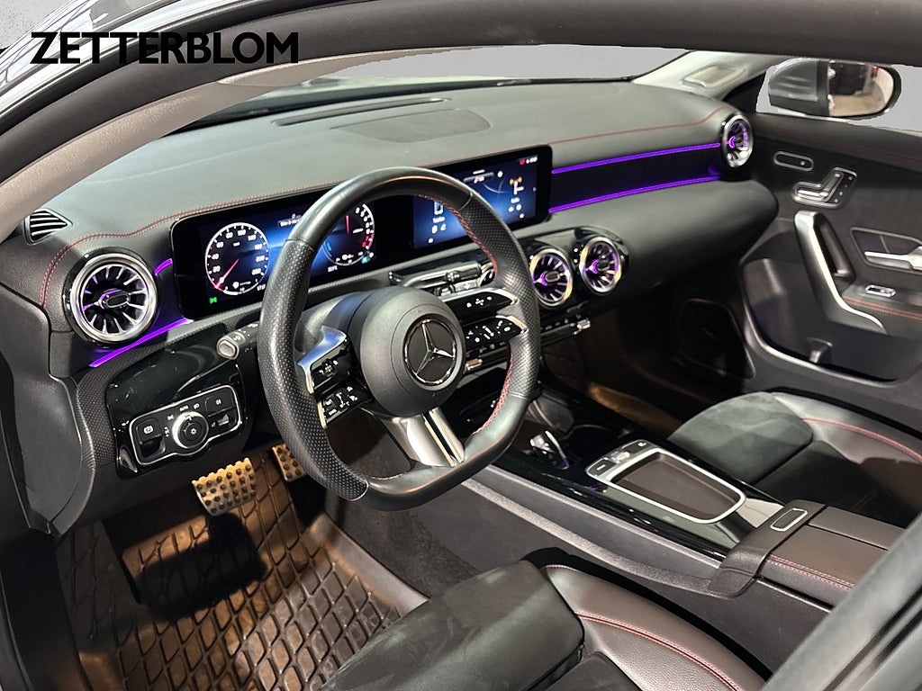 Sedan Mercedes-Benz CLA250 15 av 34