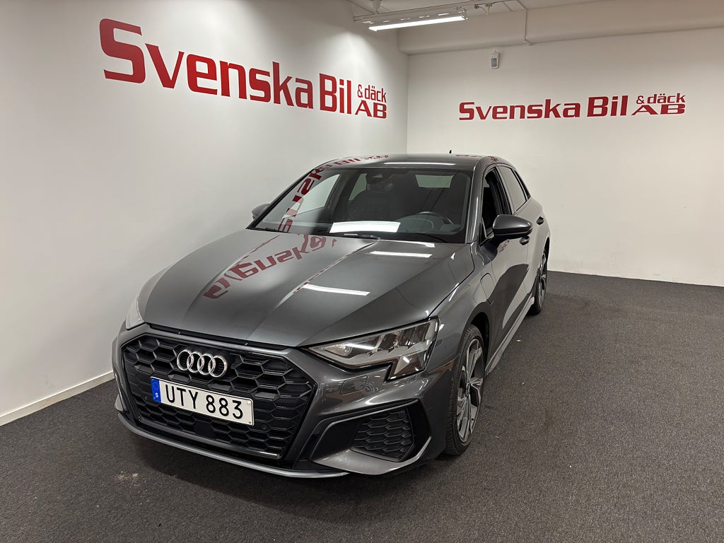 Audi A3 Sportback 45 TFSI e S Tronic Comfort, S Line 3,45%Ränta