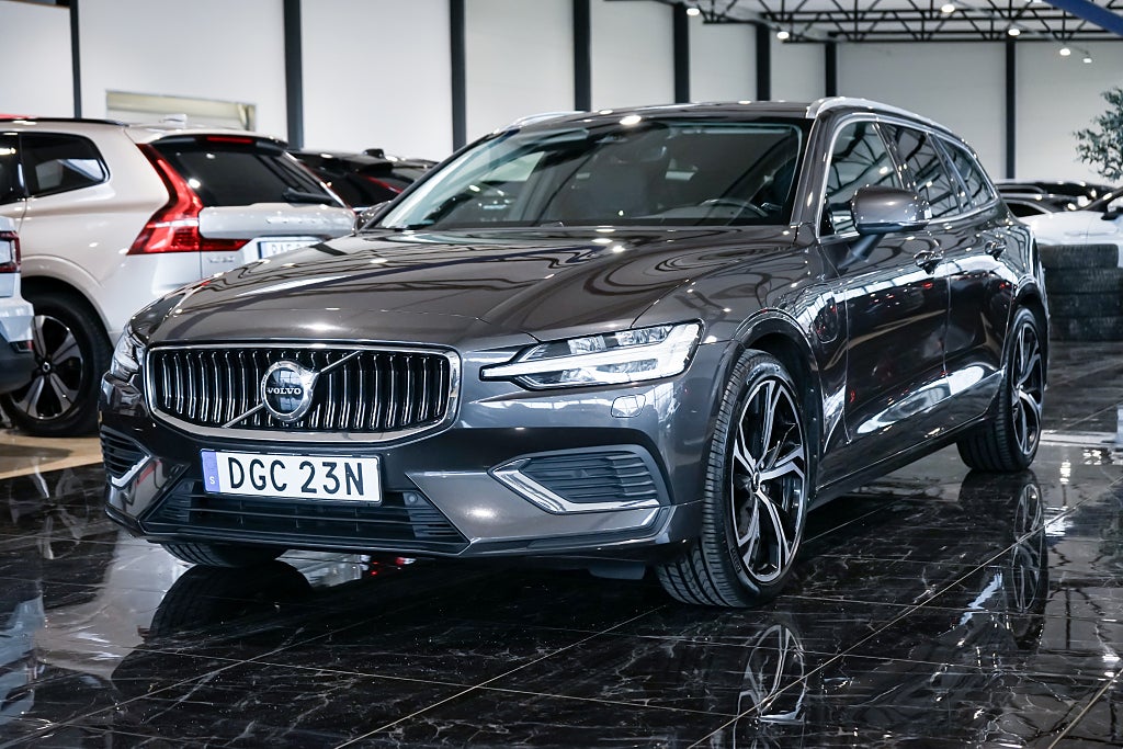Volvo V60 Recharge T6 AWD Skinn Blis Drag Long Range 350hk 