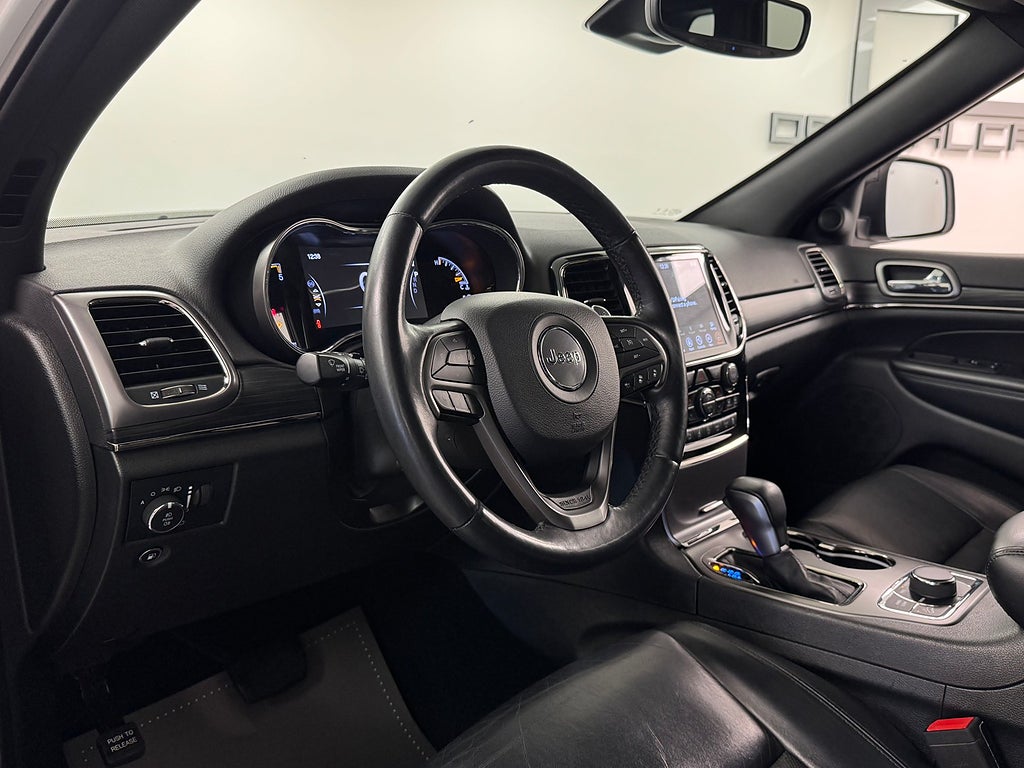 Jeep Grand Cherokee 2019 - miniatyr 4