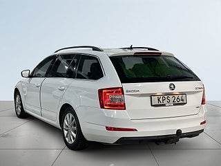 Skoda Octavia Kombi 1.6 TDI 4x4 Ambition Drag Dvärm MoK S/V-hjul